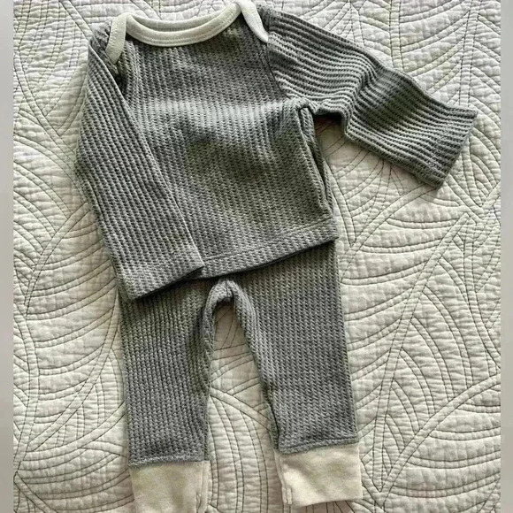 Cloud island grey matching newborn set - Picture 1 of 4